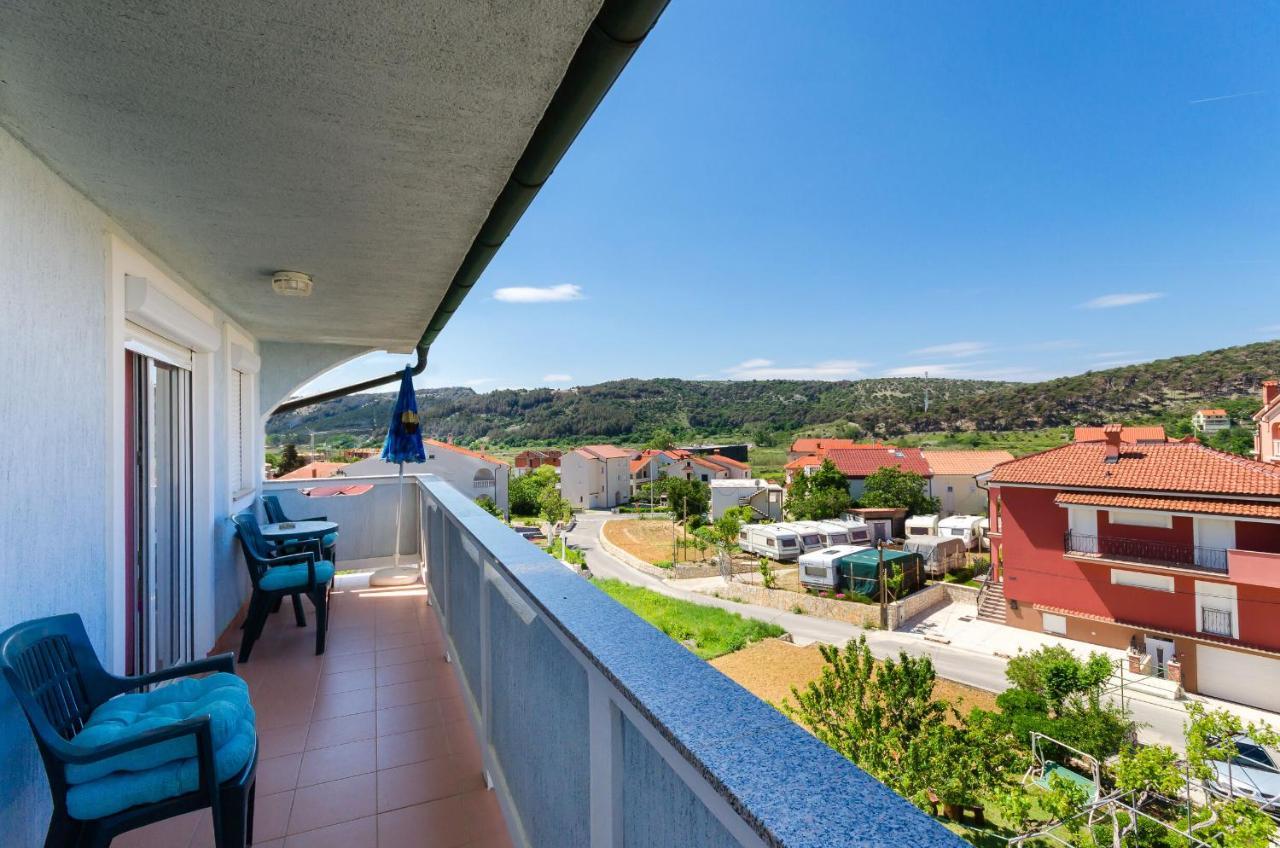 Apartments Rajka Лопар Экстерьер фото