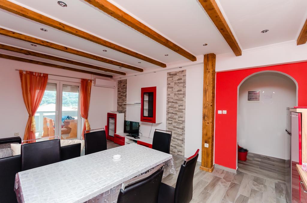 Apartments Rajka Лопар Экстерьер фото