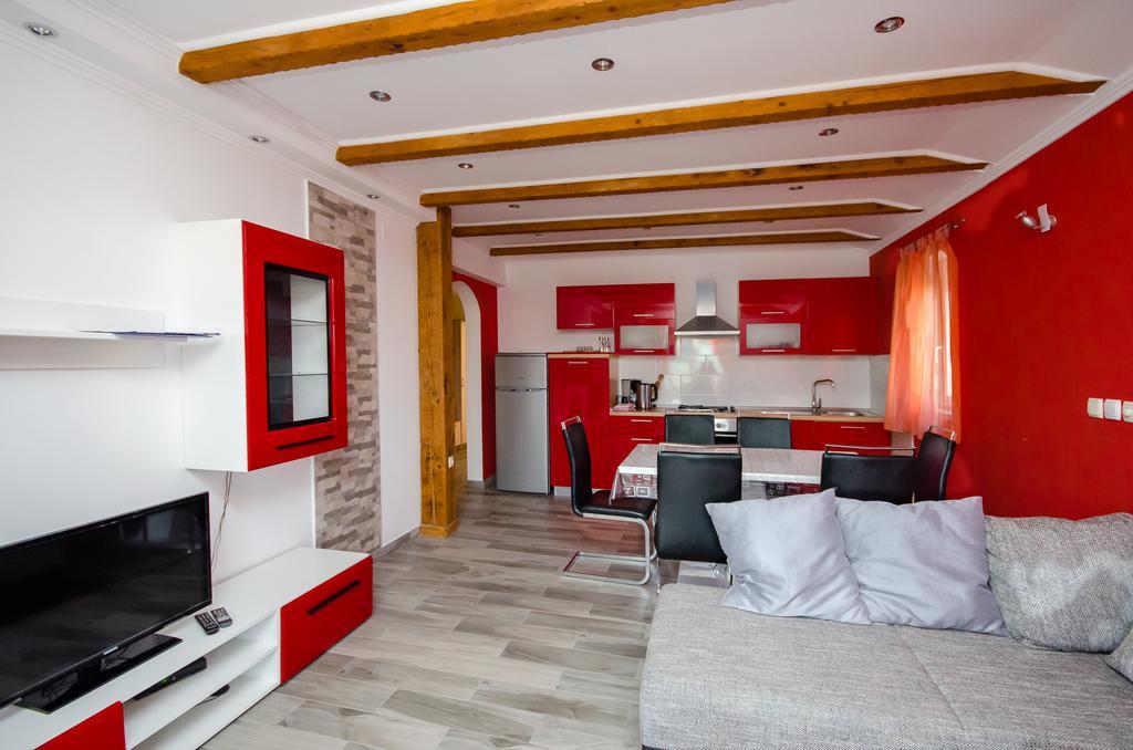 Apartments Rajka Лопар Экстерьер фото