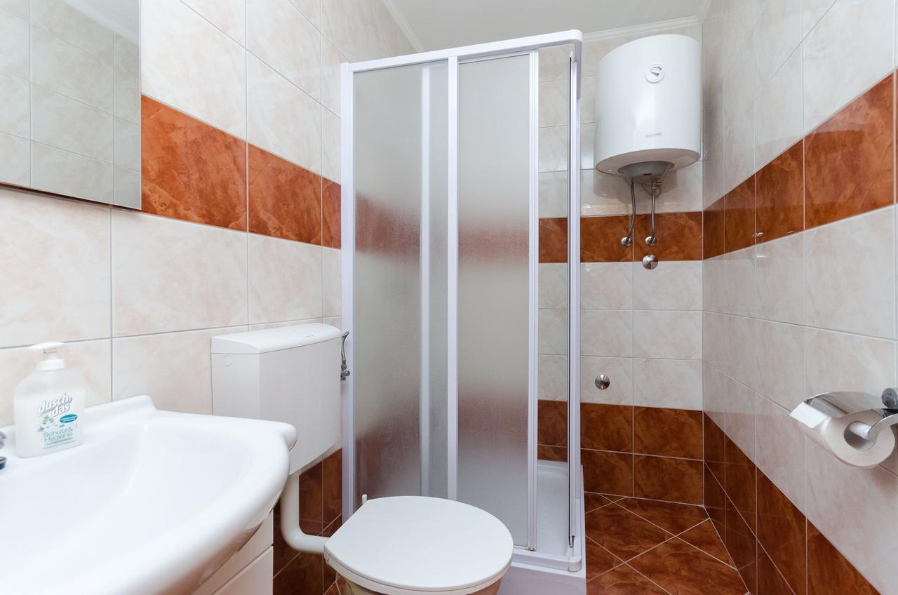 Apartments Rajka Лопар Экстерьер фото