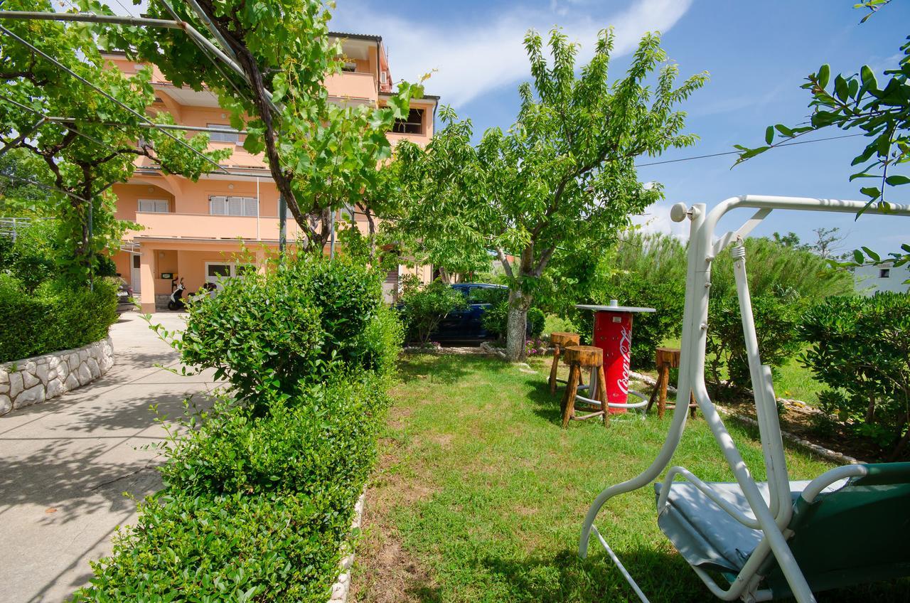 Apartments Rajka Лопар Экстерьер фото